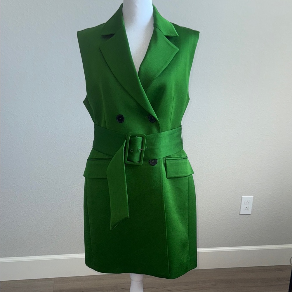 Zara Green Sleeveless Jacket